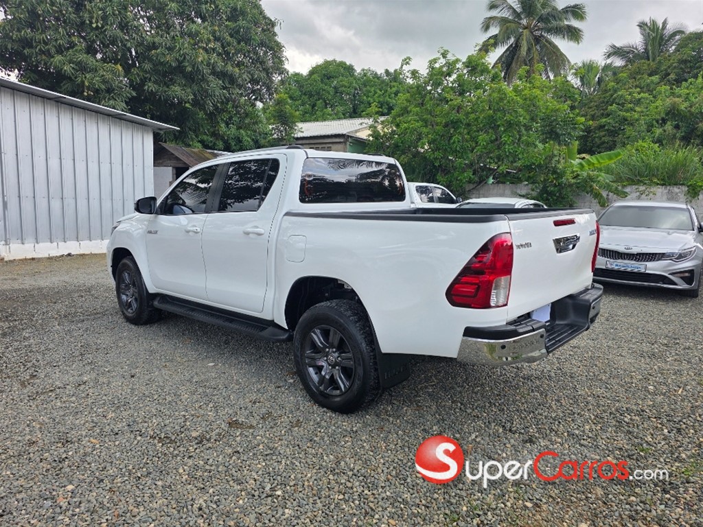 2022 Toyota Hilux 2.4 — foto 4 / 12
