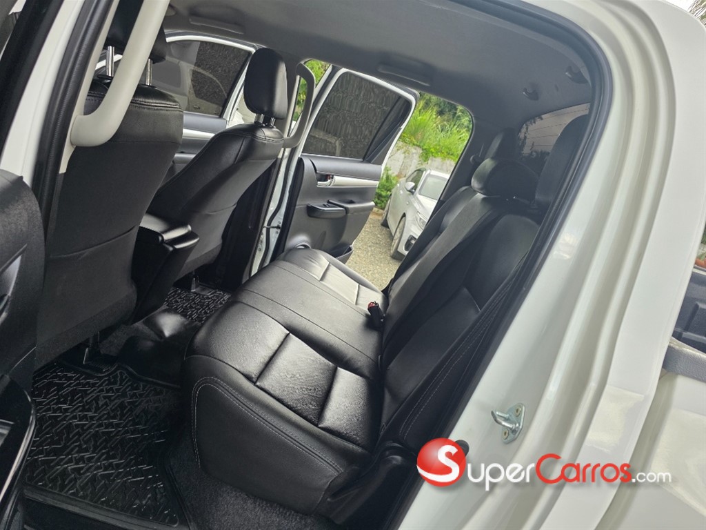 2022 Toyota Hilux 2.4 — foto 7 / 12
