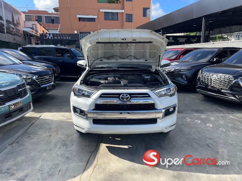 2022 Toyota 4 Runner Limited — foto 8 / 10