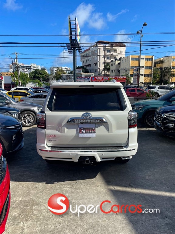 2022 Toyota 4 Runner Limited — foto 9 / 10