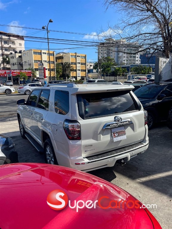 2022 Toyota 4 Runner Limited — foto 10 / 10
