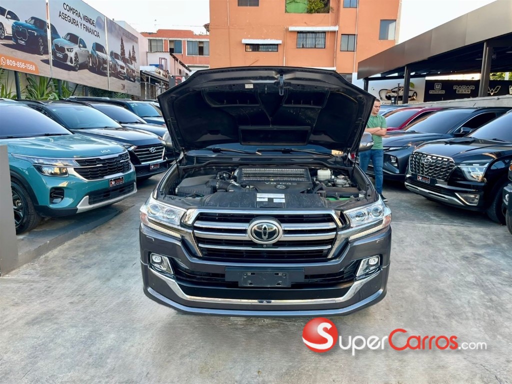 2020 Toyota Land Cruiser 200 VX-R — foto 9 / 12