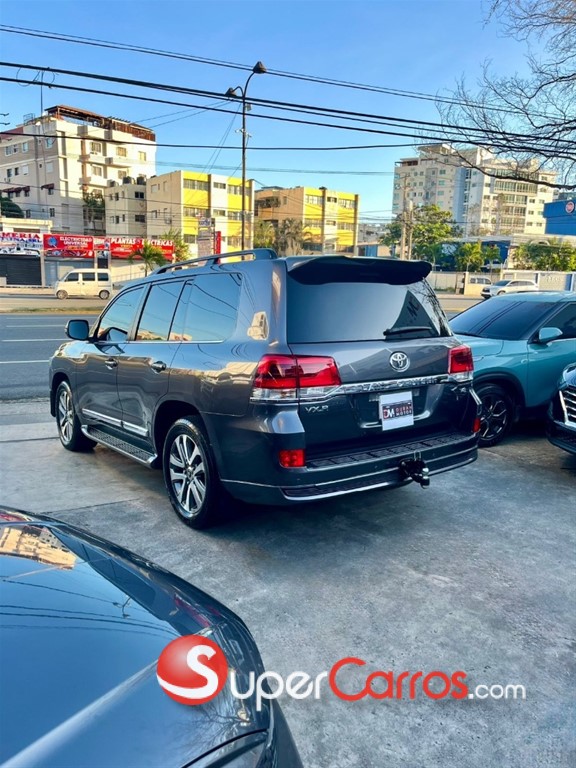 2020 Toyota Land Cruiser 200 VX-R — foto 11 / 12