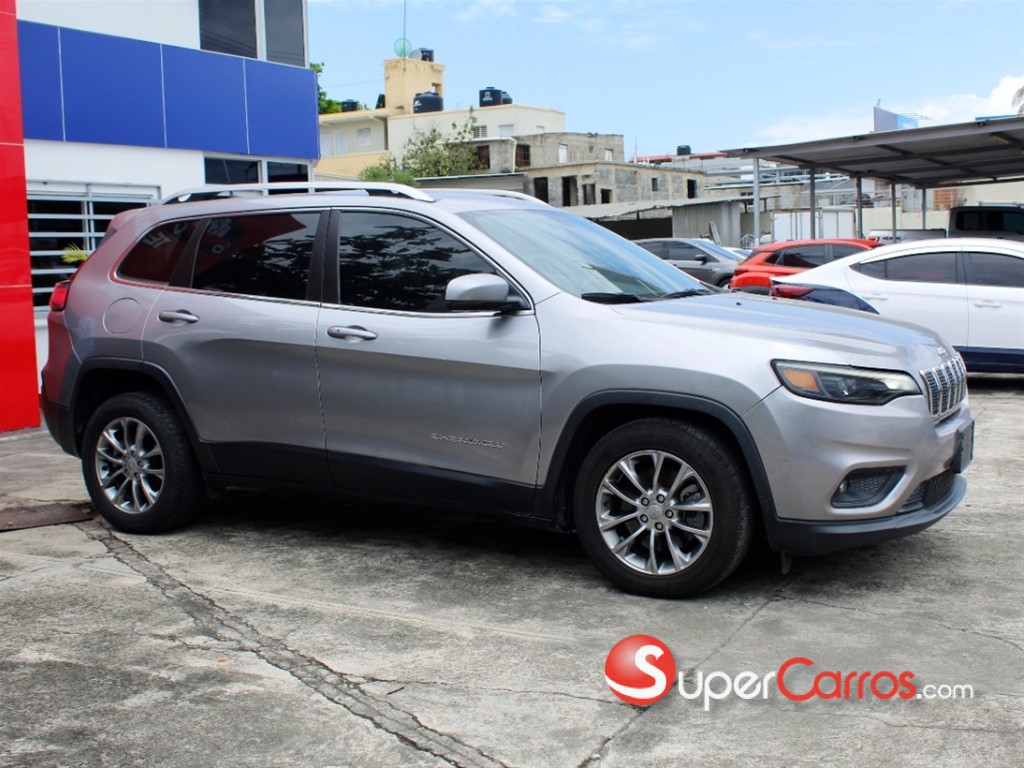 2019 Jeep Cherokee Latitude — foto 2 / 9