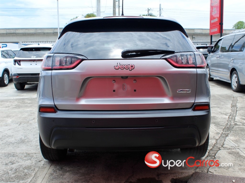 2019 Jeep Cherokee Latitude — foto 4 / 9