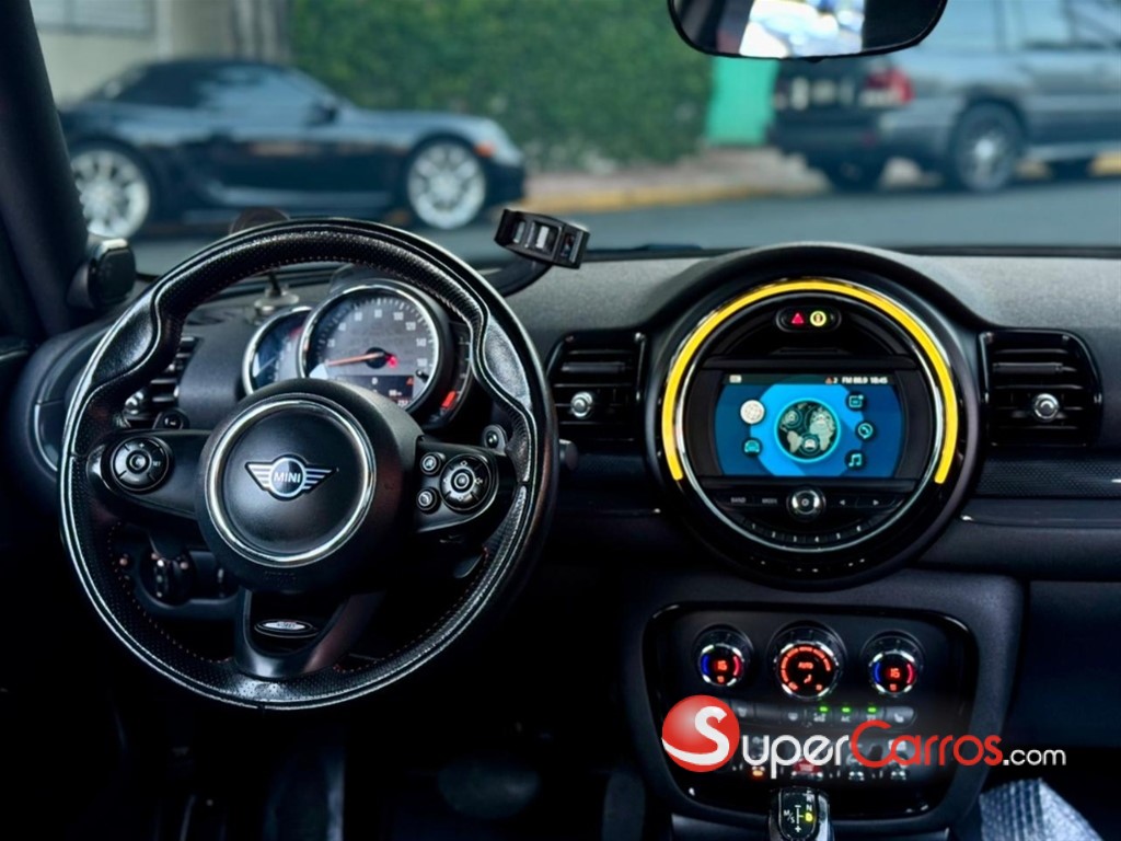 2019 Mini Cooper Clubman S — foto 8 / 12