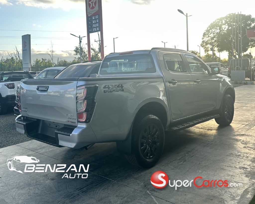 2027 Isuzu DMAX LSE — foto 4 / 9