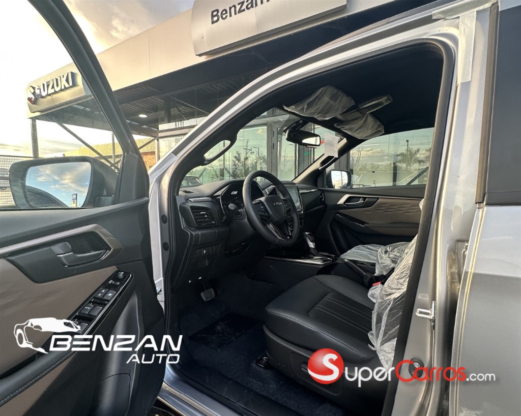 2027 Isuzu DMAX LSE — foto 7 / 9