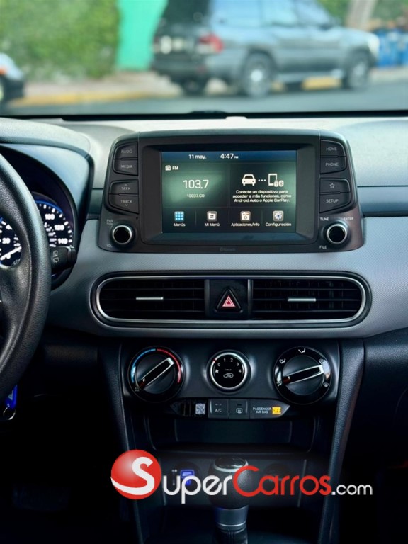 2021 Hyundai KONA — foto 10 / 12