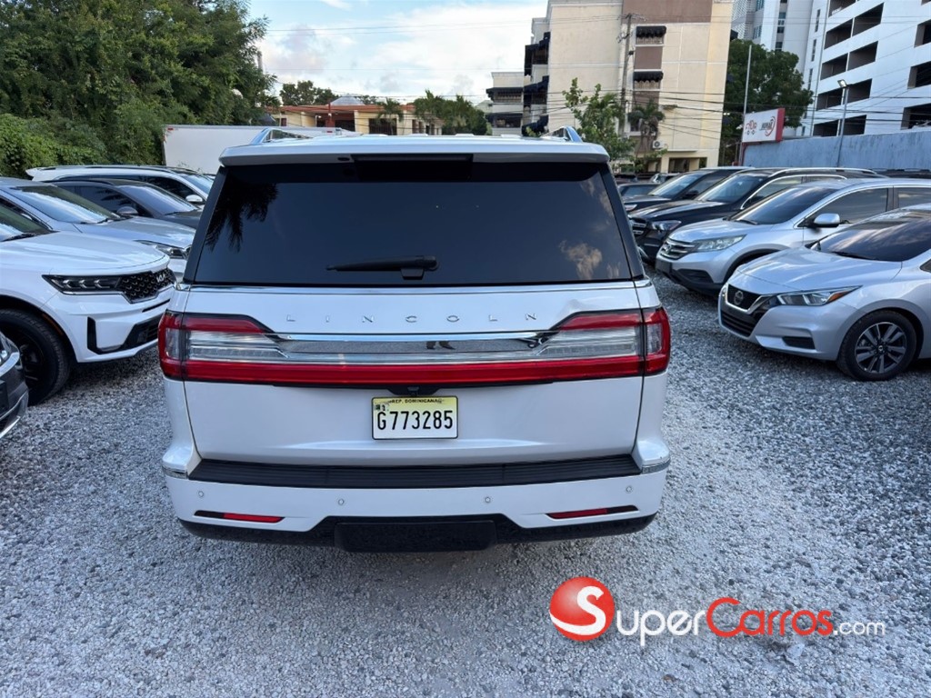 2019 Toyota 4 Runner TRD Off-Road Premium — foto 4 / 12
