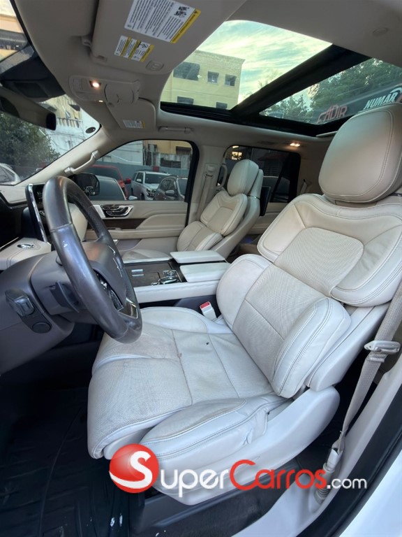2019 Toyota 4 Runner TRD Off-Road Premium — foto 10 / 12