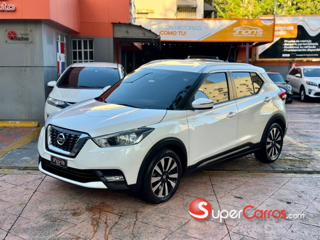 2022 Nissan Kicks SV