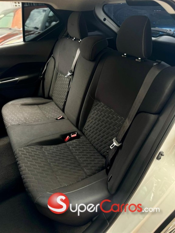 2022 Nissan Kicks SV — foto 12 / 12
