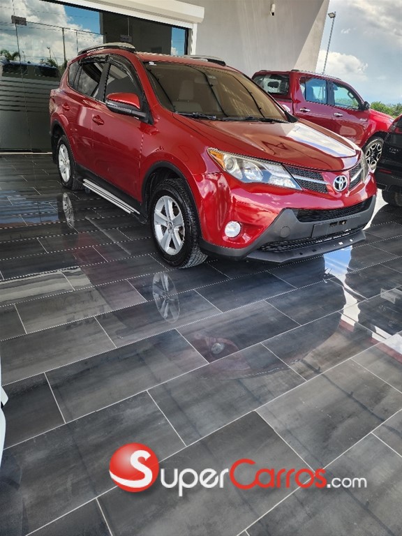 2015 Toyota RAV4 XLE — foto 4 / 12