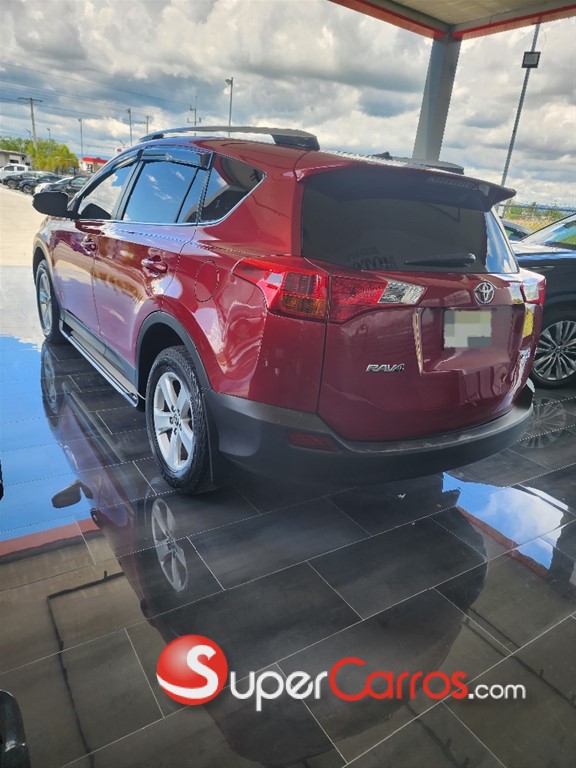 2015 Toyota RAV4 XLE — foto 5 / 12