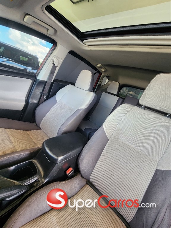 2015 Toyota RAV4 XLE — foto 12 / 12