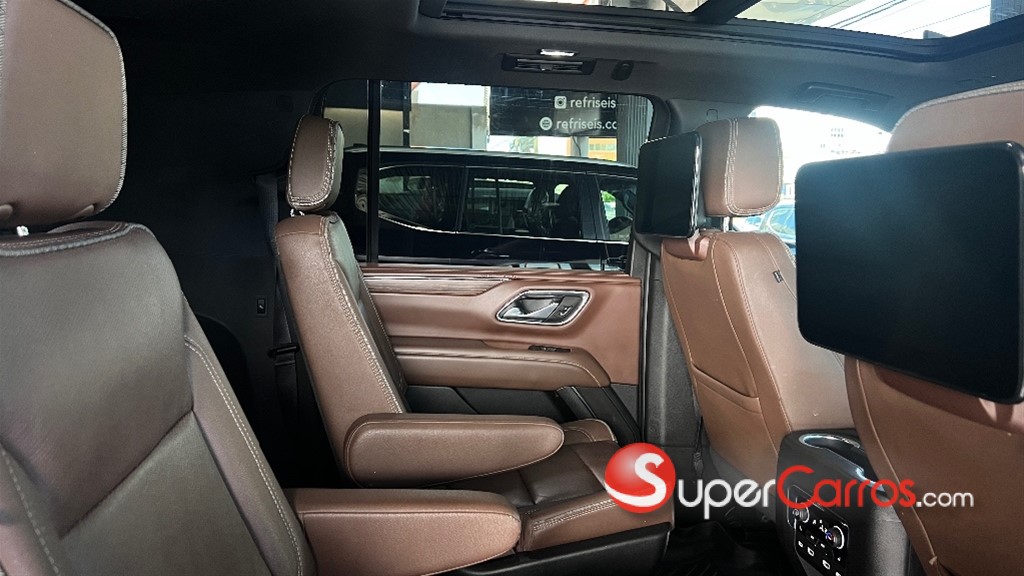 2023 Chevrolet Suburban Highcountry — foto 6 / 12