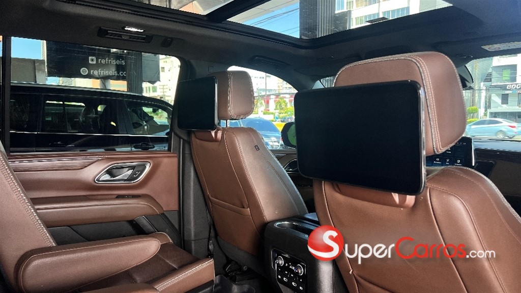 2023 Chevrolet Suburban Highcountry — foto 10 / 12