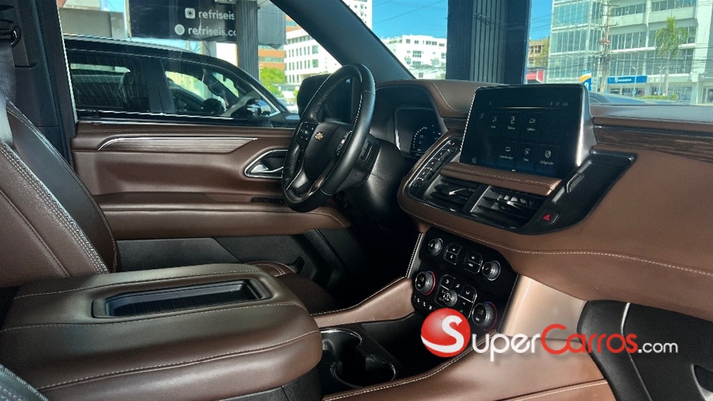 2023 Chevrolet Suburban Highcountry — foto 11 / 12