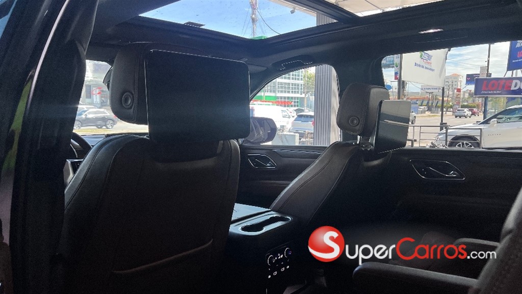 2023 Chevrolet Suburban Highcountry — foto 12 / 12