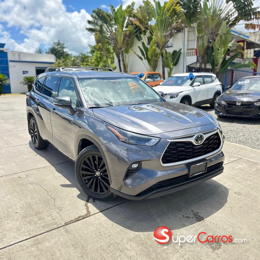2022 Toyota Highlander LE Plus
