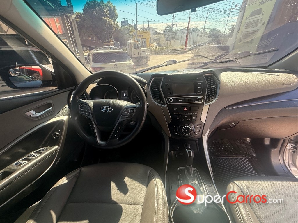 2018 Hyundai Santa Fe — foto 7 / 12