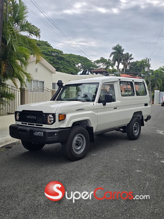 2026 Toyota Land Cruiser Serie 80