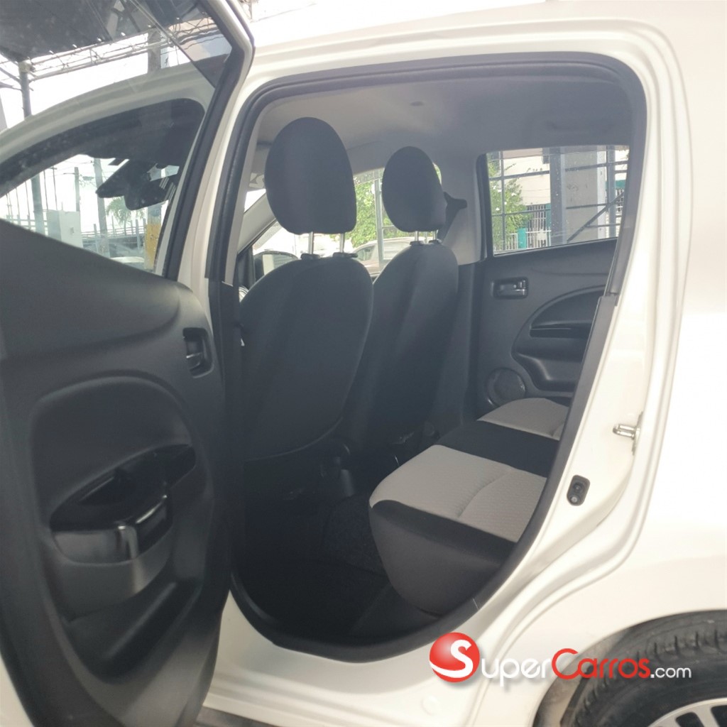 2019 Mitsubishi Motors Mirage — foto 4 / 12