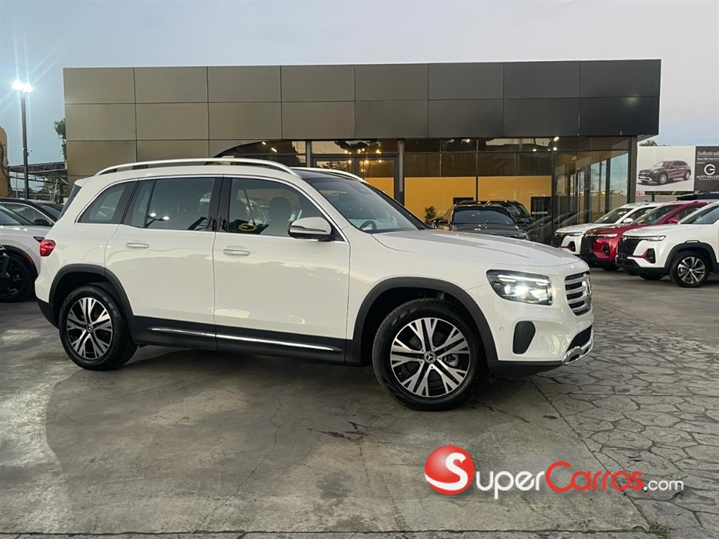 2025 Mercedes-Benz Clase GLB 200 Progressive — foto 2 / 12