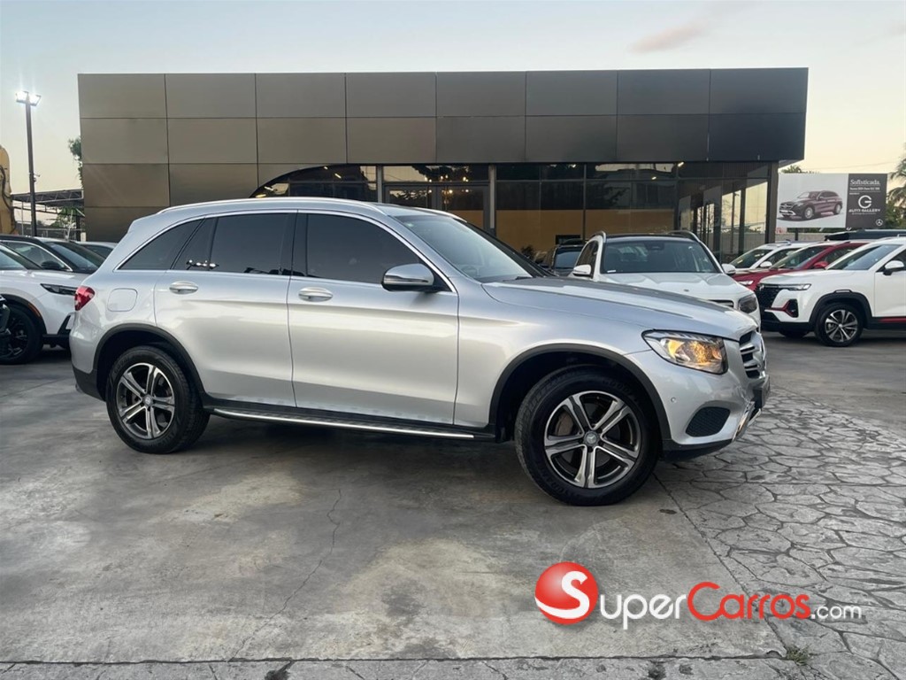 2016 Mercedes-Benz Clase GLC 300 AMG — foto 2 / 10