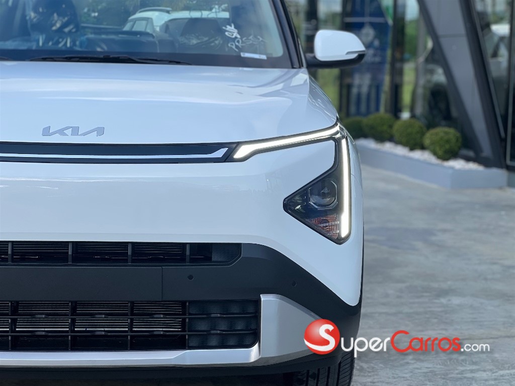 2027 Kia Carens — foto 4 / 12
