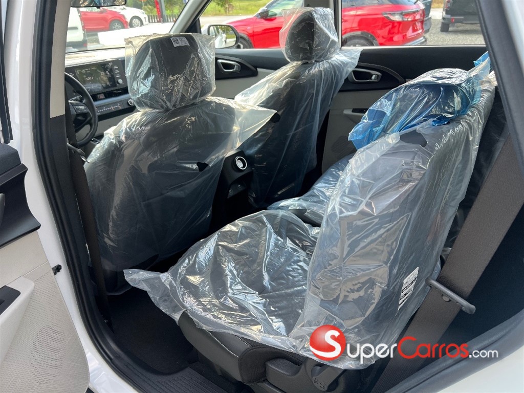 2027 Kia Carens — foto 12 / 12