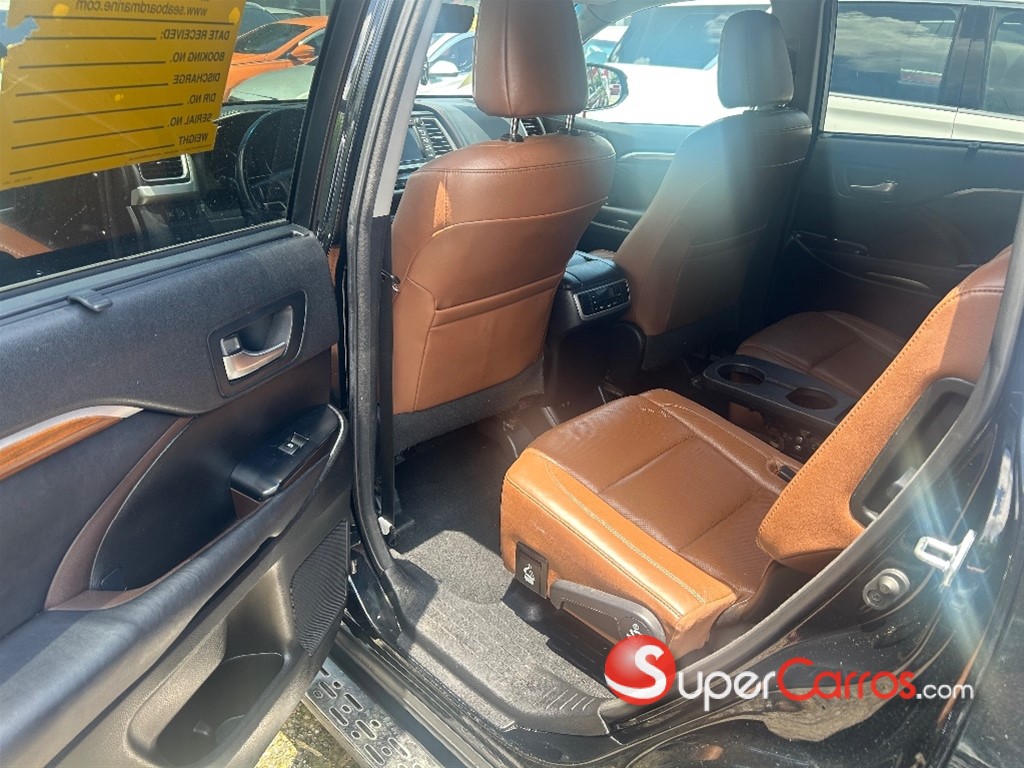 2017 Toyota Highlander — foto 8 / 12
