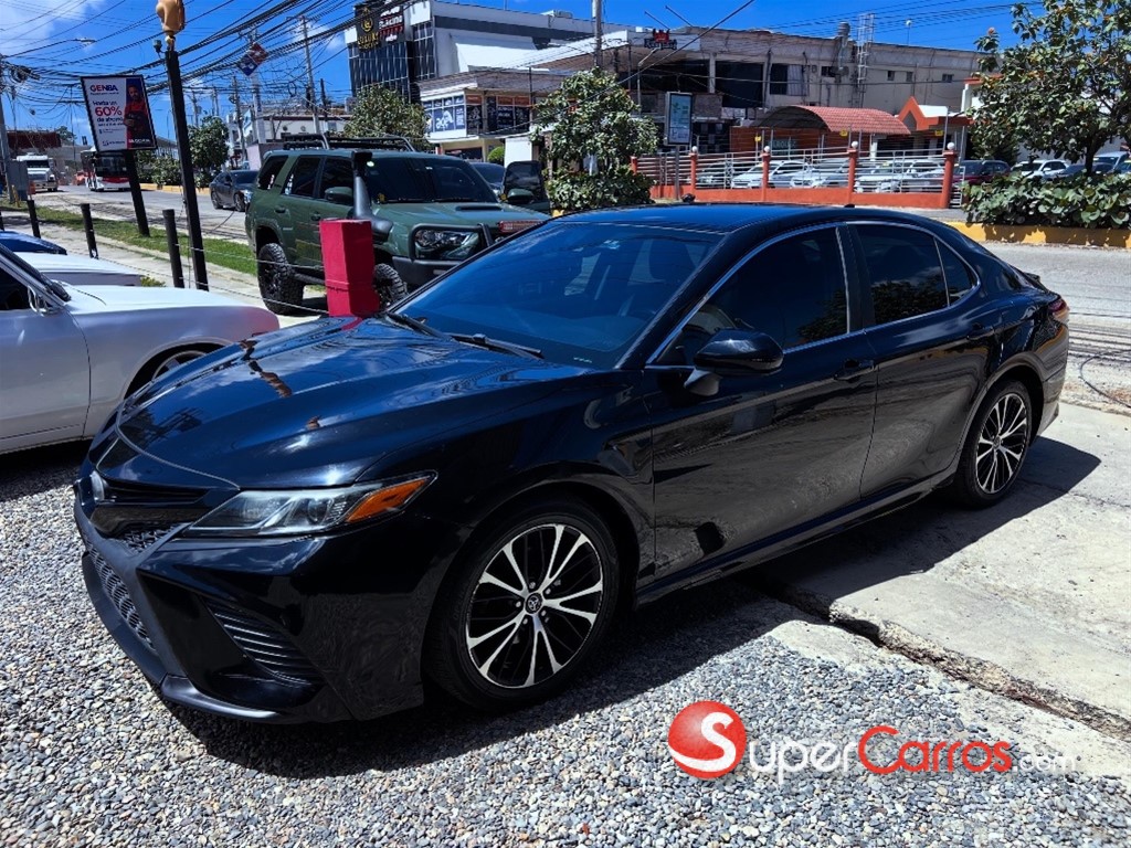 2019 Toyota Camry SE
