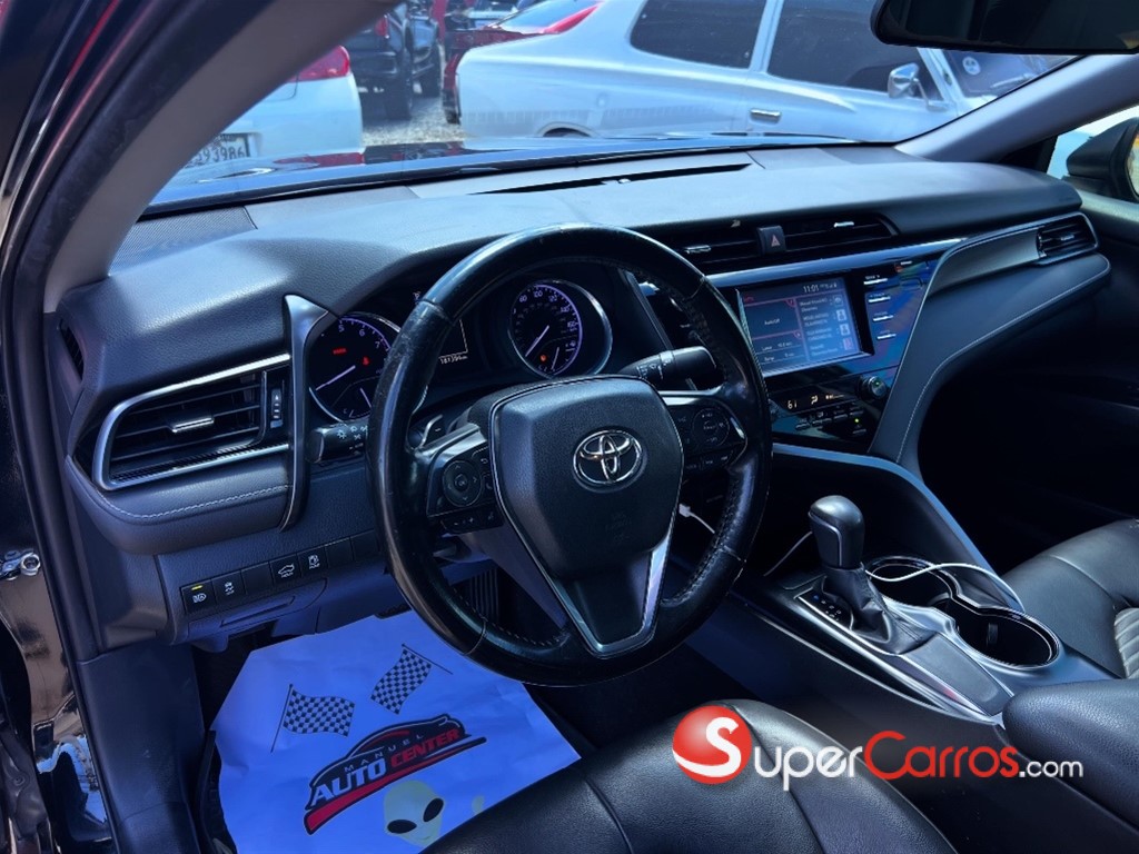 2019 Toyota Camry SE — foto 3 / 12