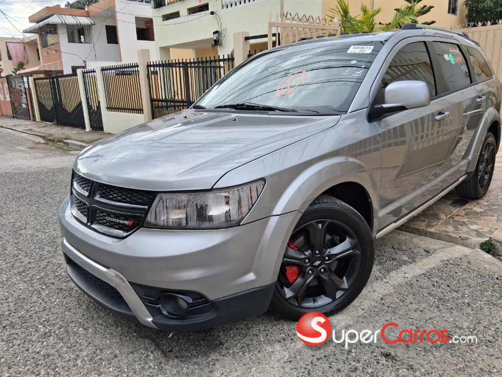 2020 Dodge Journey Crossroad — foto 4 / 11