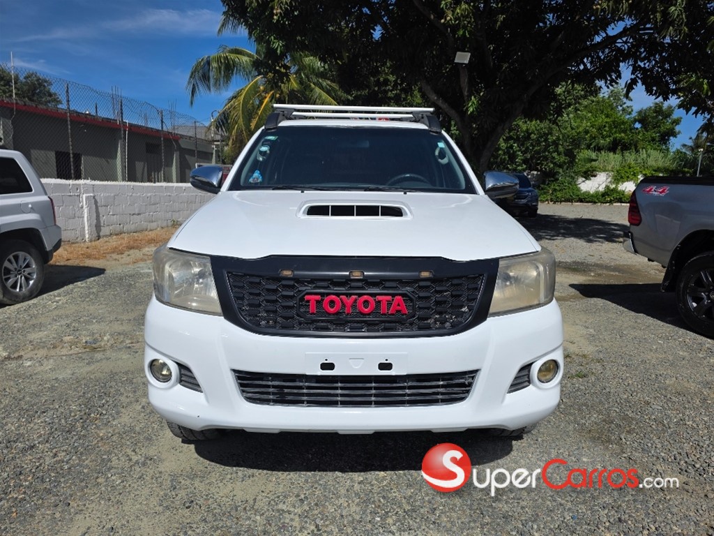 2011 Toyota Hilux SRV — foto 5 / 10