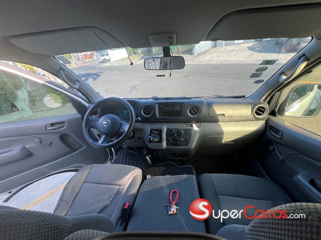 2012 Nissan Urvan Cargo — foto 10 / 11