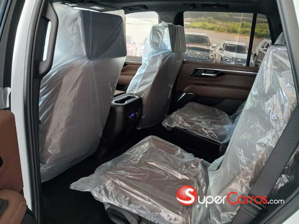 2026 Chevrolet Tahoe Highcountry Duramax — foto 10 / 11