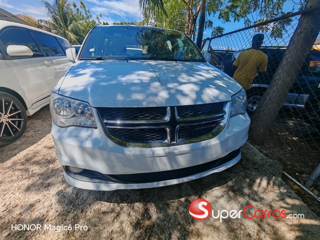 2020 Dodge Caravan SXT