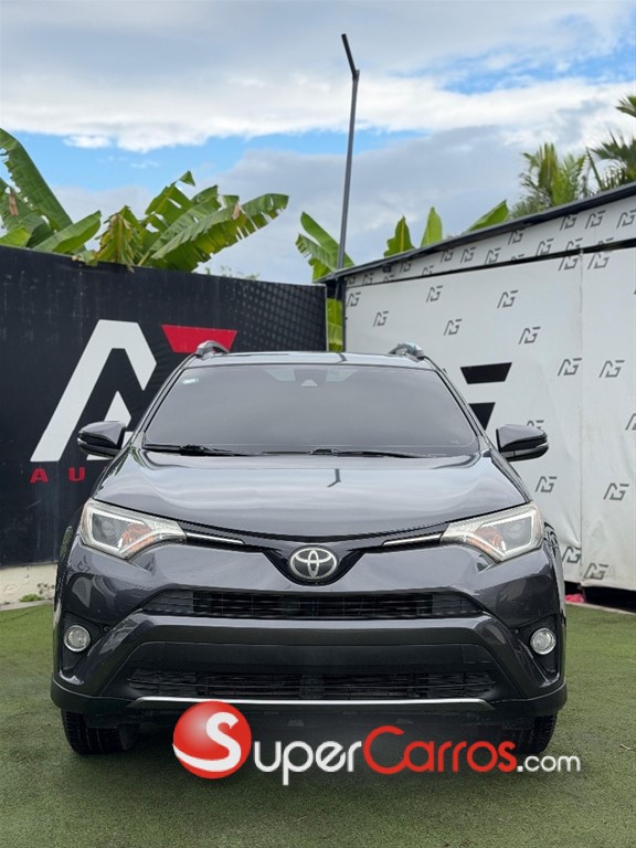 2017 Toyota RAV4 XLE — foto 2 / 10