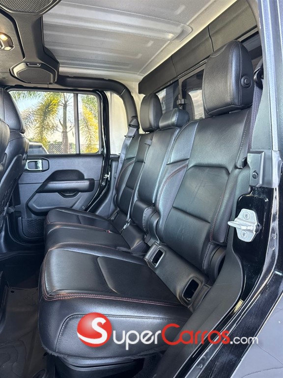 2020 Jeep Gladiator Rubicon — foto 6 / 9