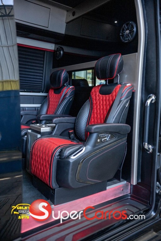 2019 Mercedes-Benz Sprinter — foto 9 / 12
