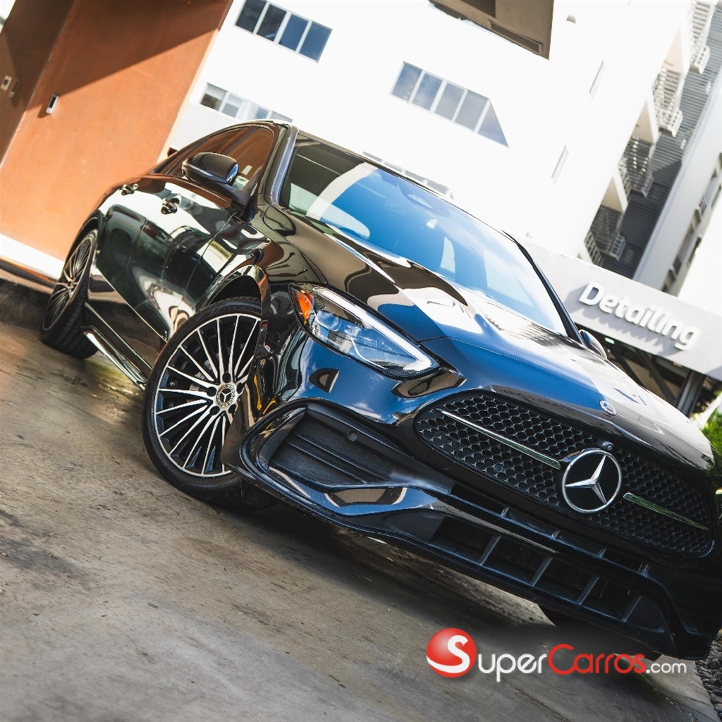 2023 Mercedes-Benz Clase C 300 AMG — foto 2 / 12