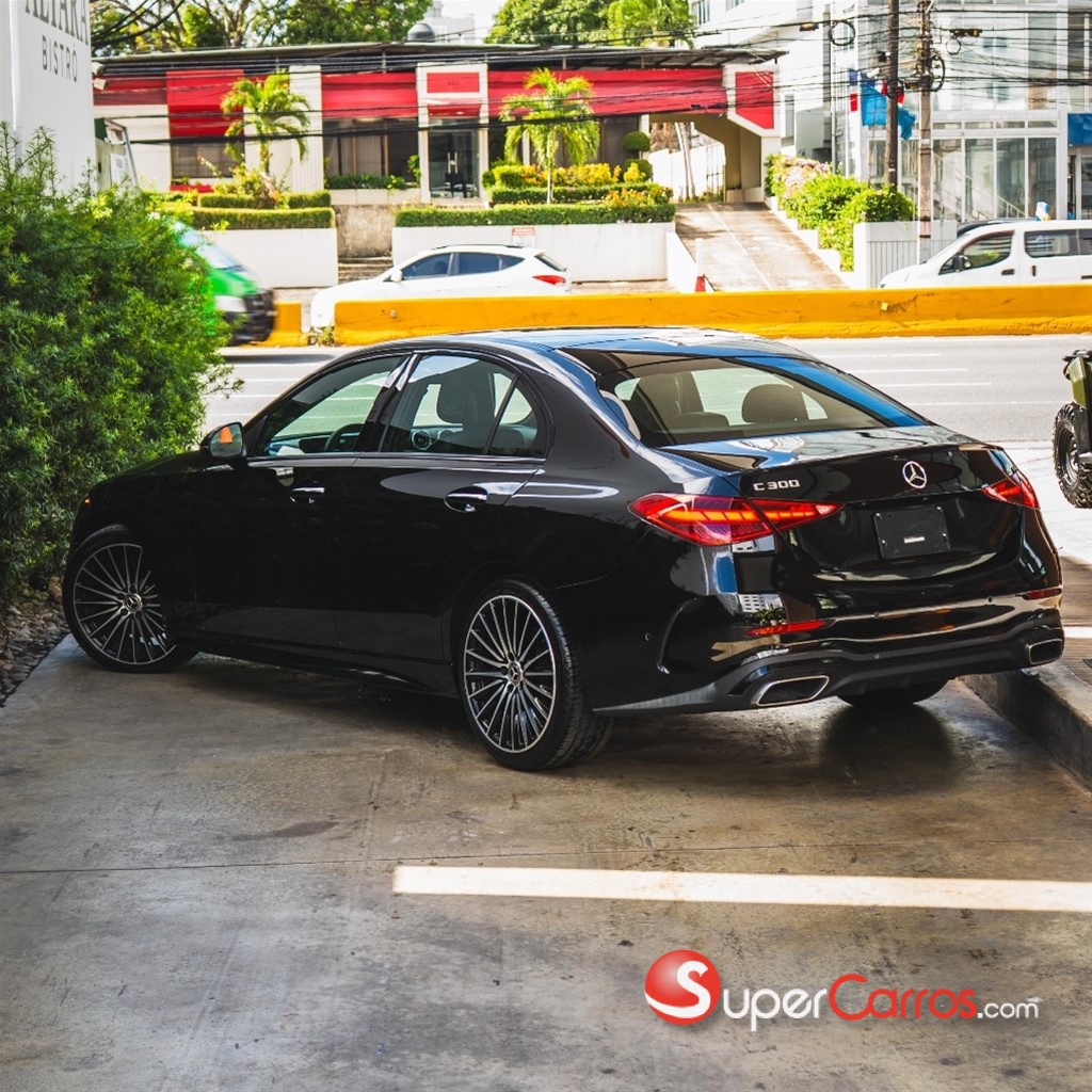 2023 Mercedes-Benz Clase C 300 AMG — foto 4 / 12