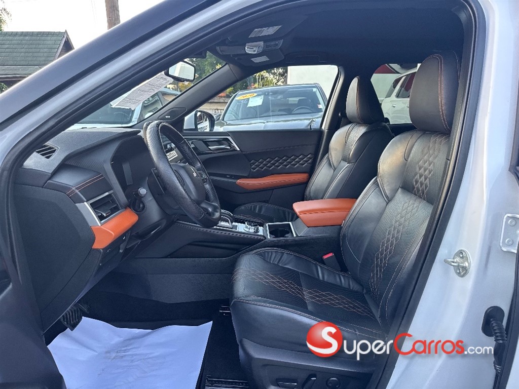 2022 Mitsubishi Motors Outlander SEL — foto 5 / 12