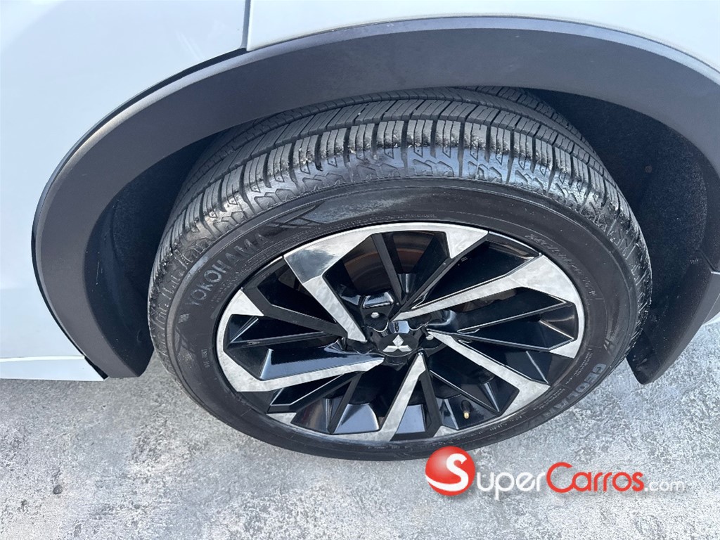 2022 Mitsubishi Motors Outlander SEL — foto 6 / 12