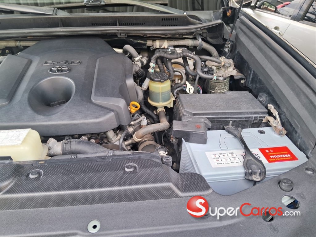 2021 Toyota Land Cruiser Prado TXL — foto 6 / 11