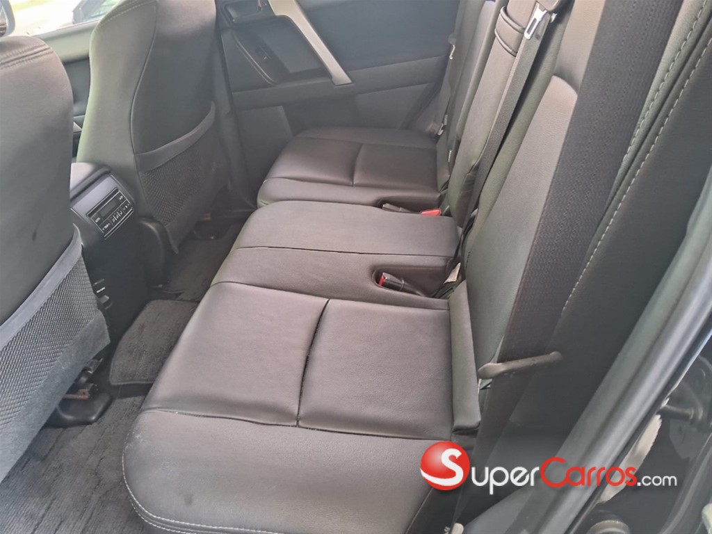 2021 Toyota Land Cruiser Prado TXL — foto 8 / 11