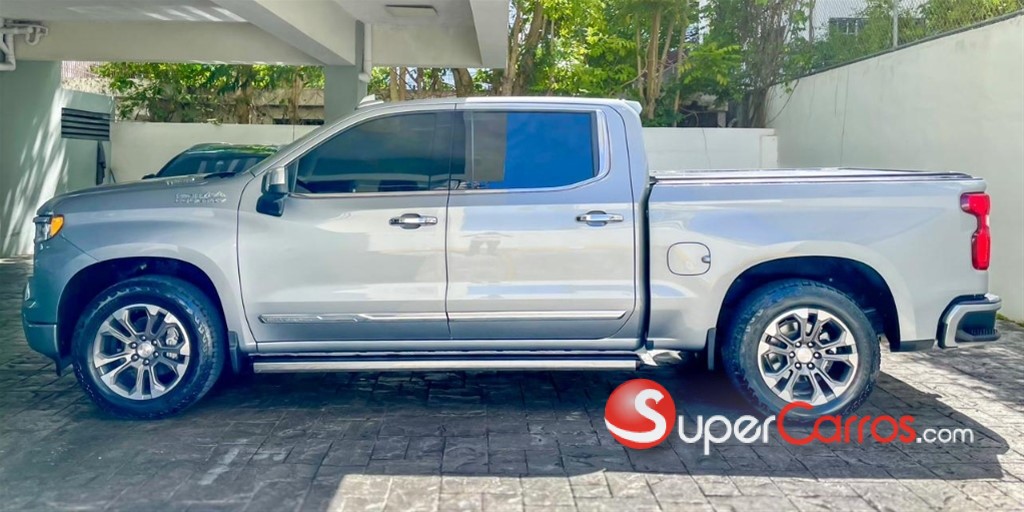2025 Chevrolet Silverado High Country — foto 4 / 10